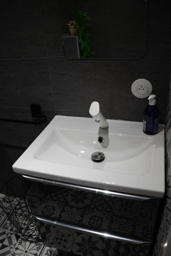 Little Mama 80 Meters From Public Parking Rapp Apartment Colmar Ngoại thất bức ảnh